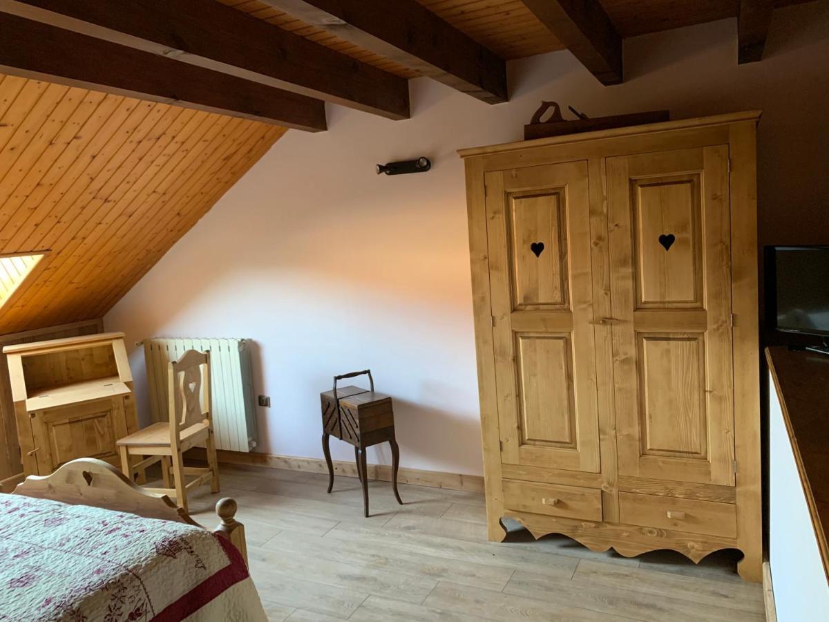 Bed and Breakfast L'Echo Des Artois Uzelle Exteriér fotografie